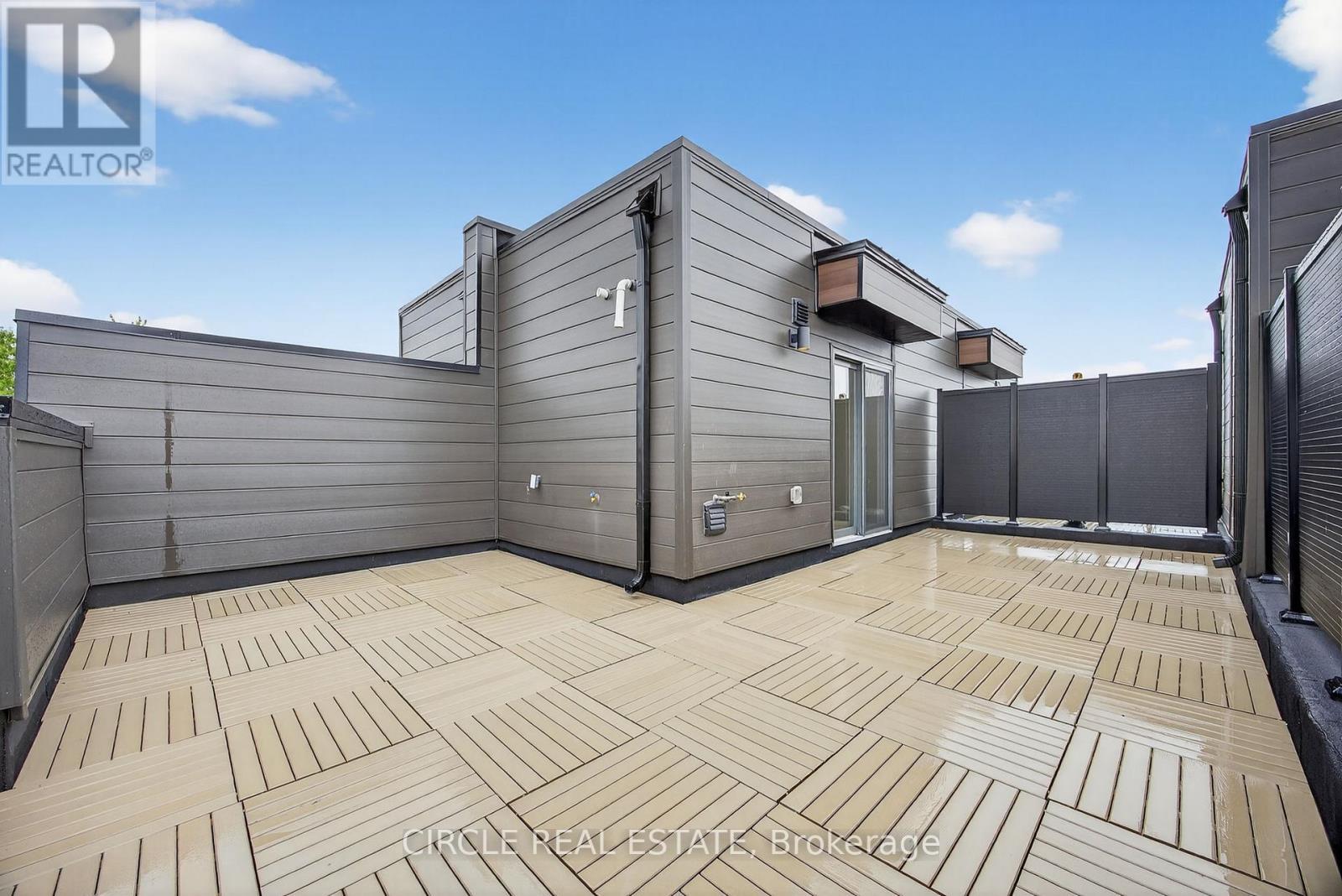 6 Wyn Wood Lane, Orillia, ON - Outdoor With Exterior