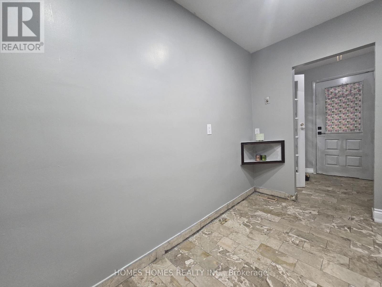 65 Elnathan Crescent, Toronto, ON - Indoor Photo Showing Other Room