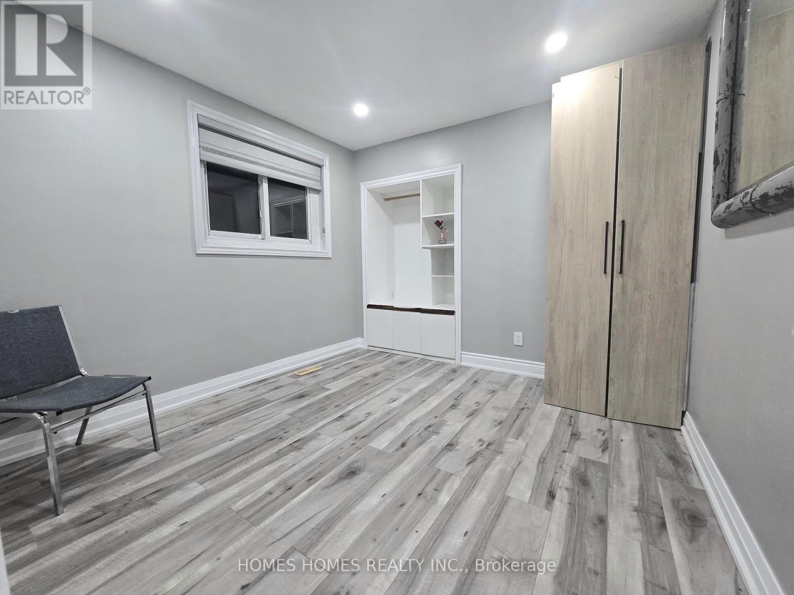 65 Elnathan Crescent, Toronto, ON - Indoor Photo Showing Other Room