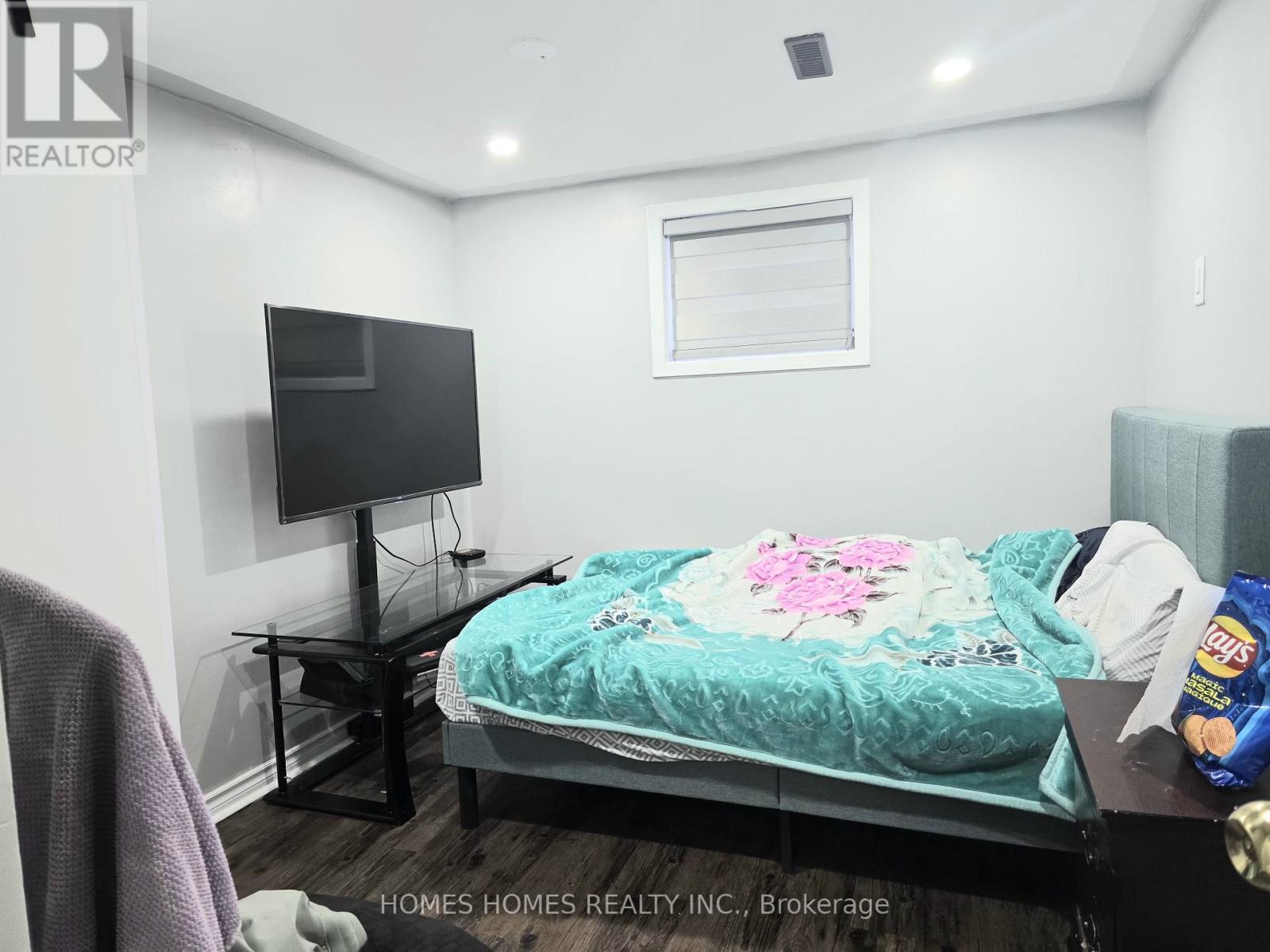 65 Elnathan Crescent, Toronto, ON - Indoor Photo Showing Bedroom