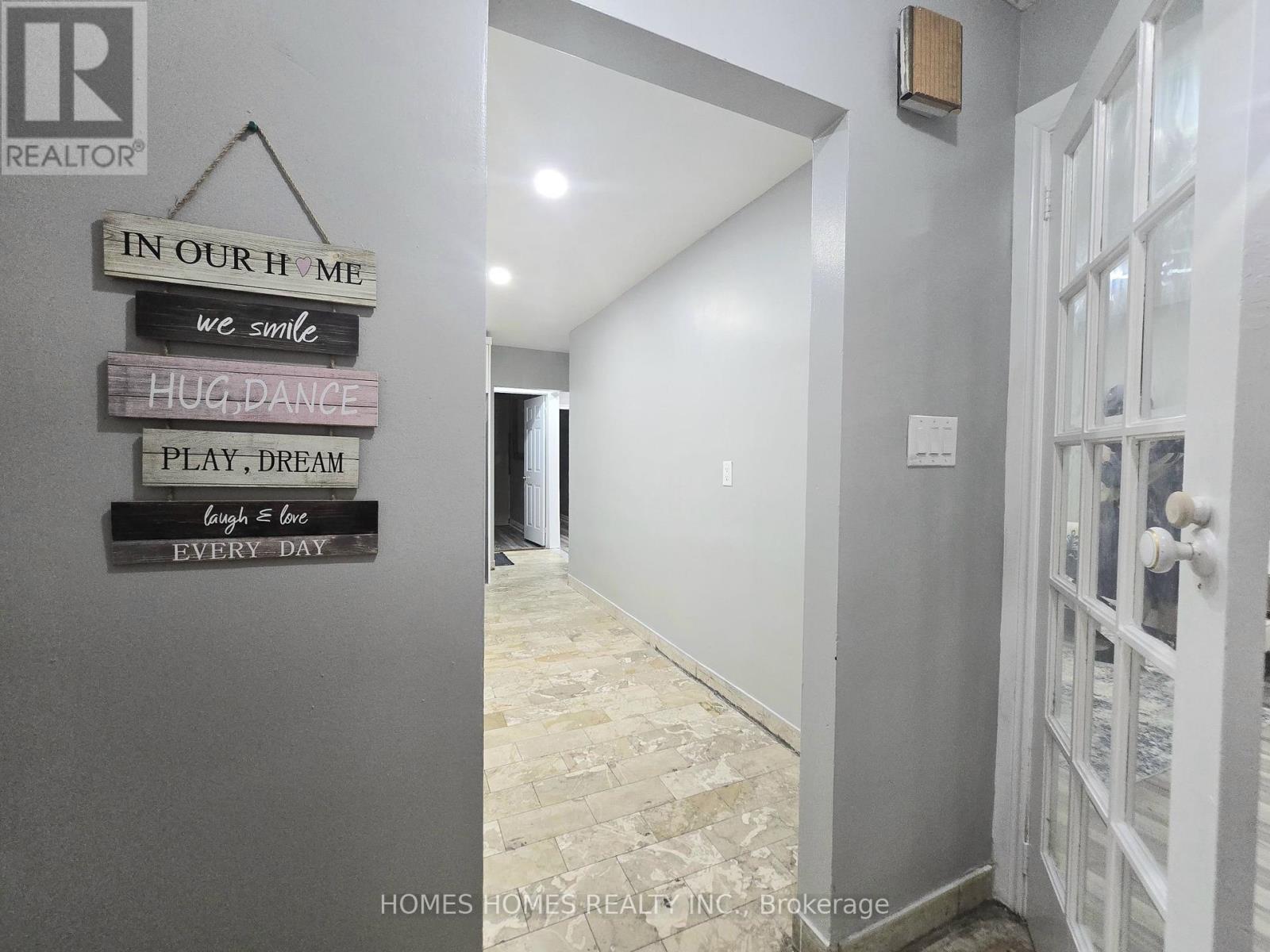 65 Elnathan Crescent, Toronto, ON - Photo Showing Other Room