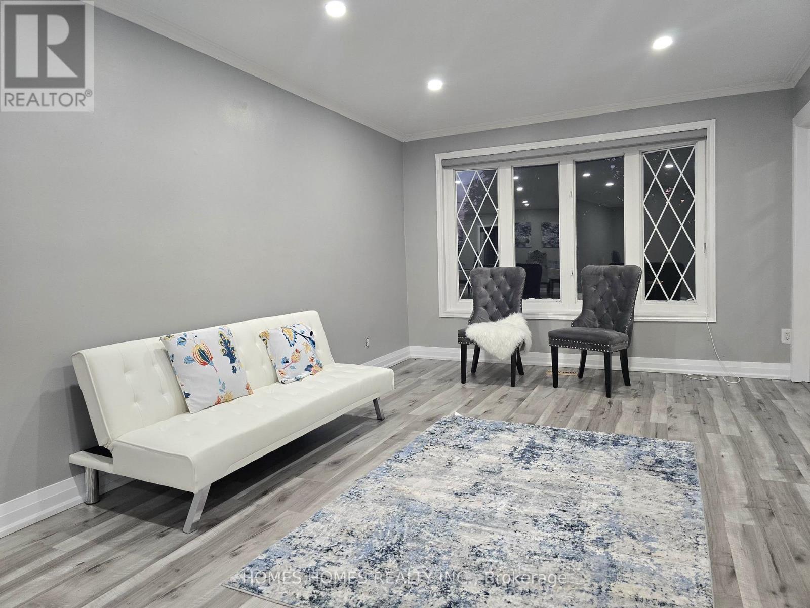 65 Elnathan Crescent, Toronto, ON - Indoor