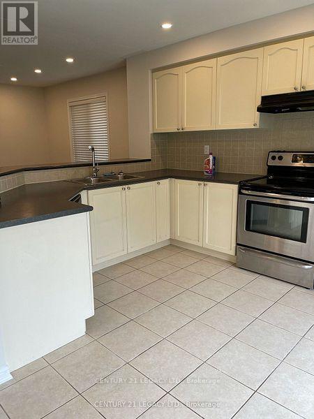 4 Caliper Road S, Brampton, ON - Indoor Photo Showing Kitchen With Stainless Steel Kitchen