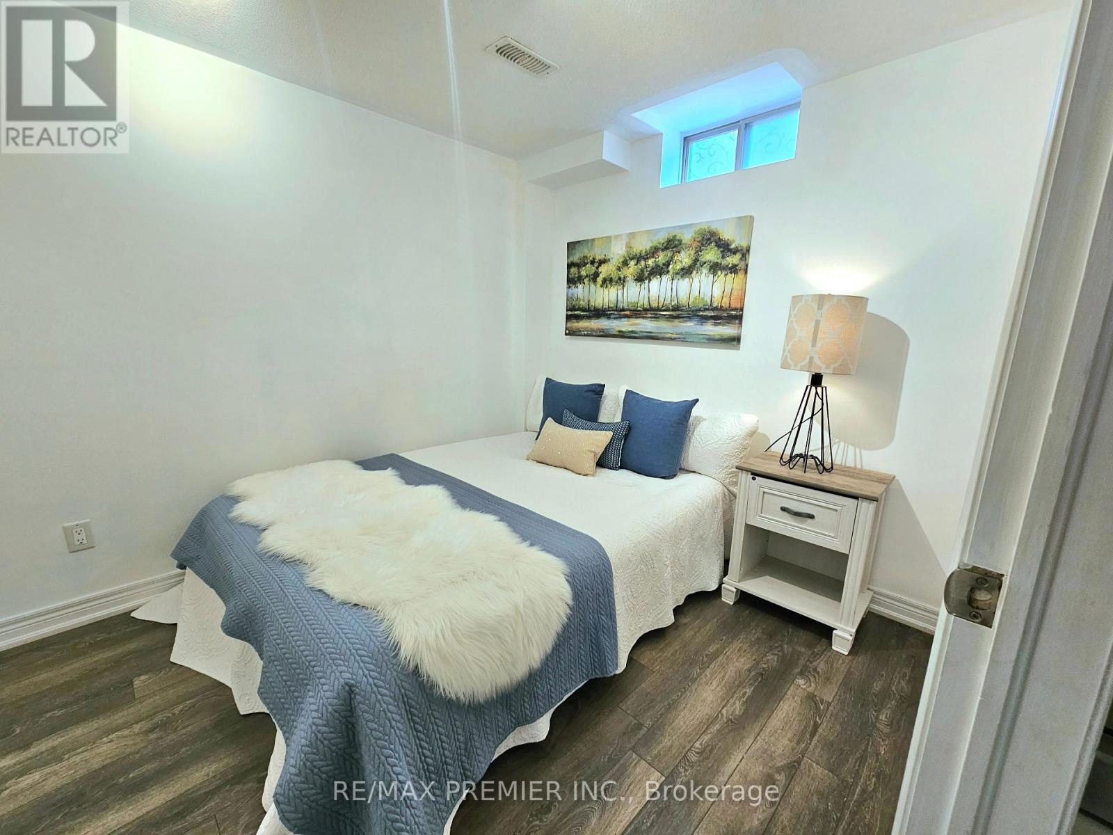 Bsmt - 3900 Arvona Place, Mississauga, ON