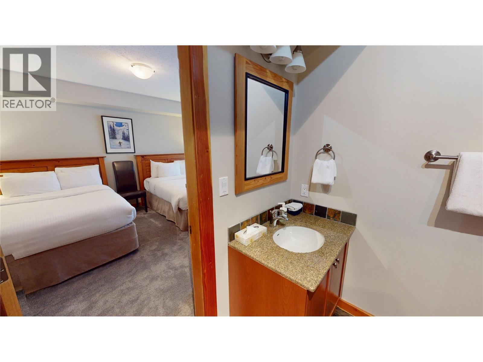 45 Rivermount Place Unit# 102D, Fernie, BC - Indoor Photo Showing Bathroom