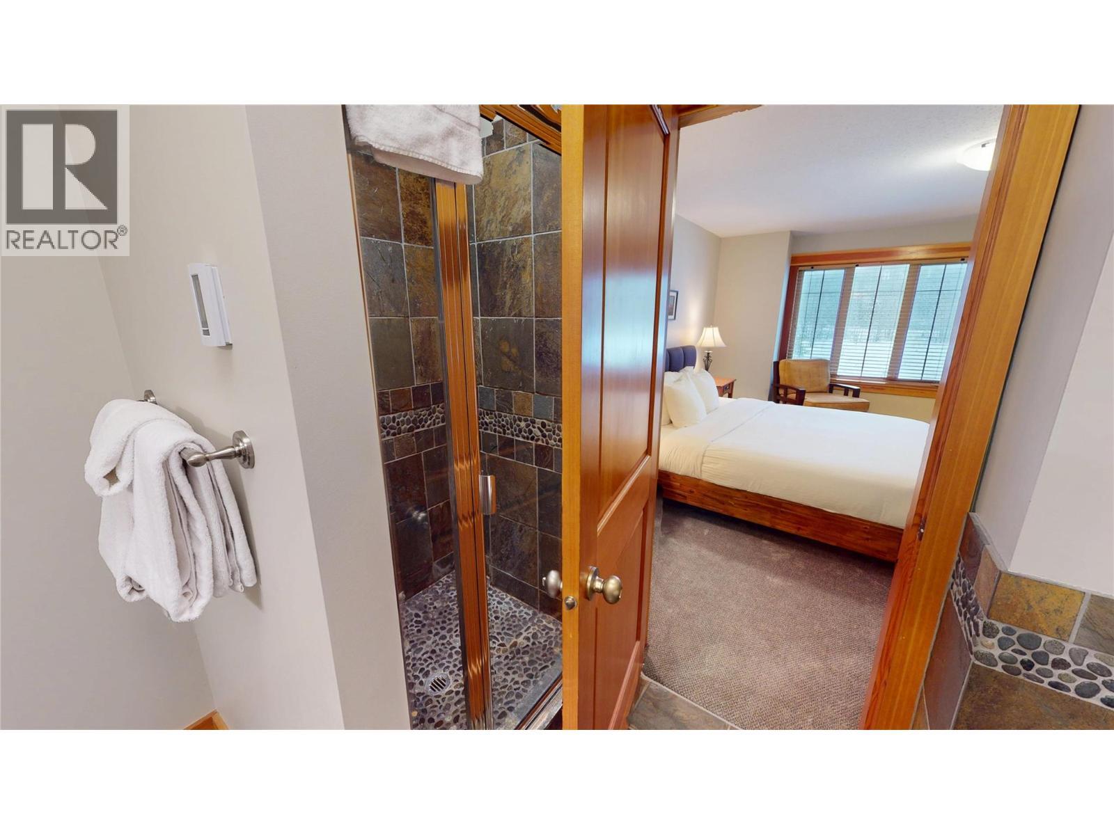 45 Rivermount Place Unit# 102D, Fernie, BC - Indoor Photo Showing Bedroom