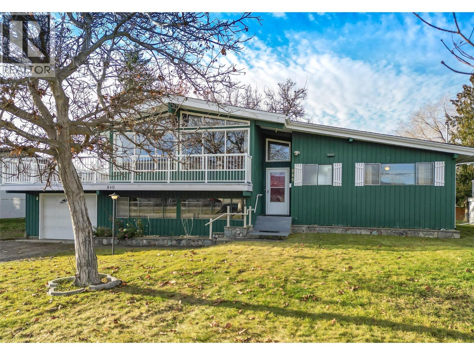 840 Matt Road, Kelowna, BC - Outdoor