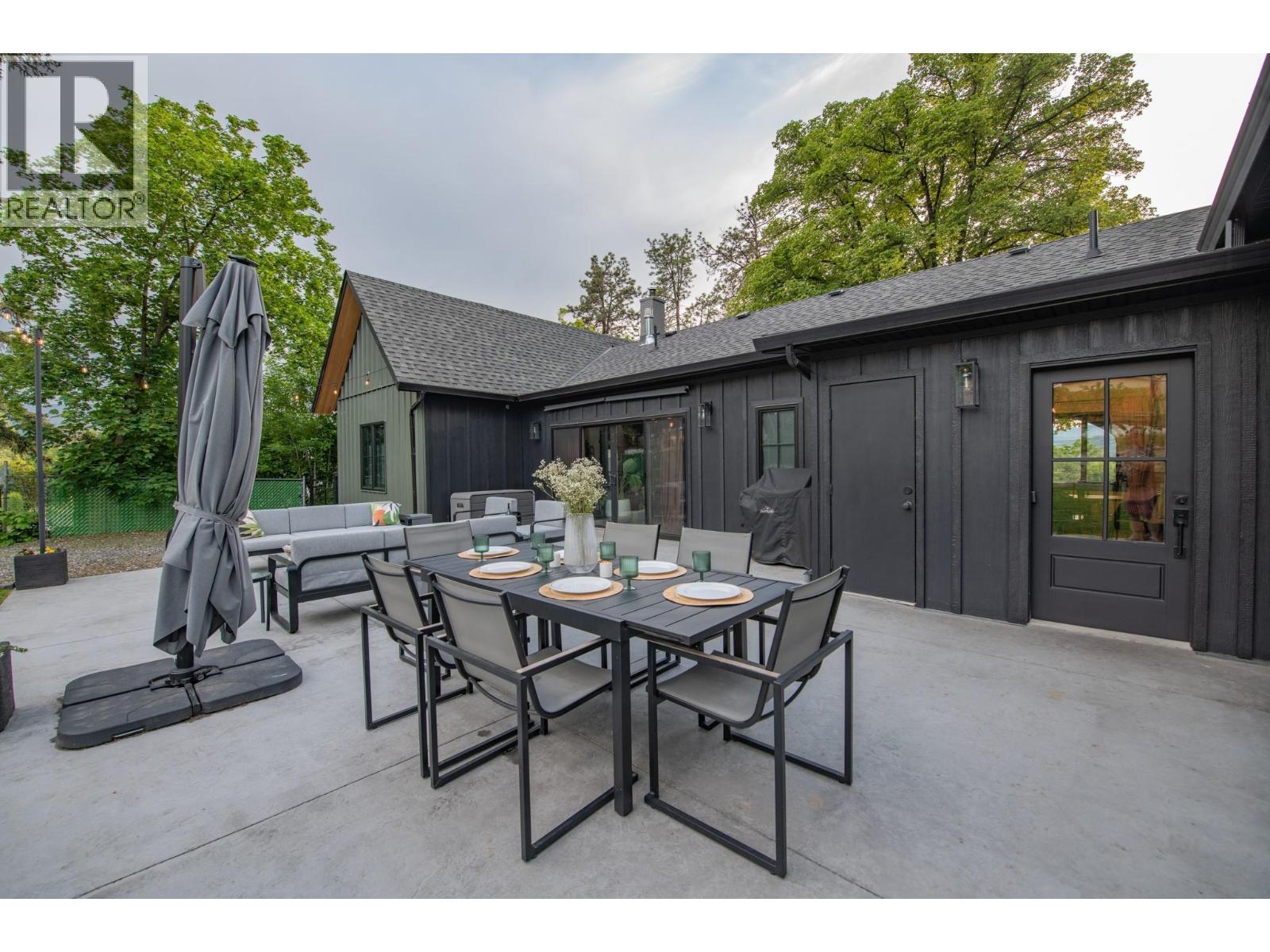 2505 23 Street, Vernon, BC - Outdoor With Deck Patio Veranda With Exterior