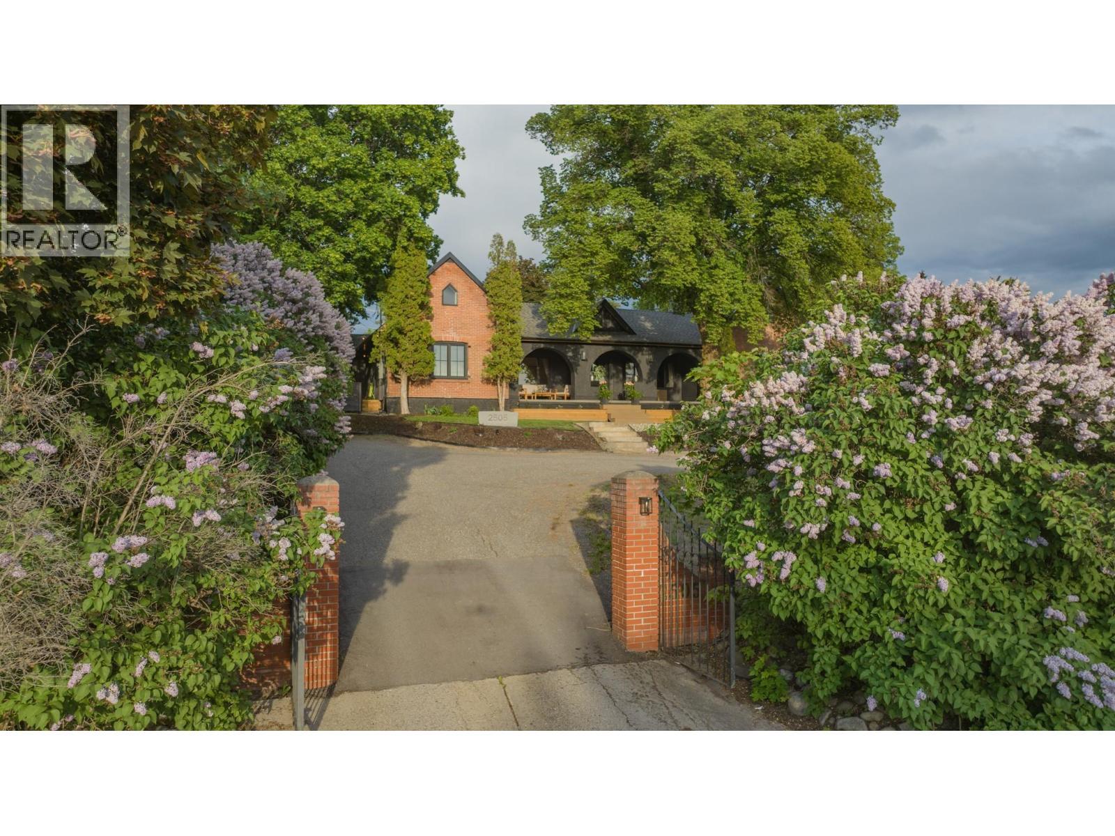 2505 23 Street, Vernon, BC - Outdoor