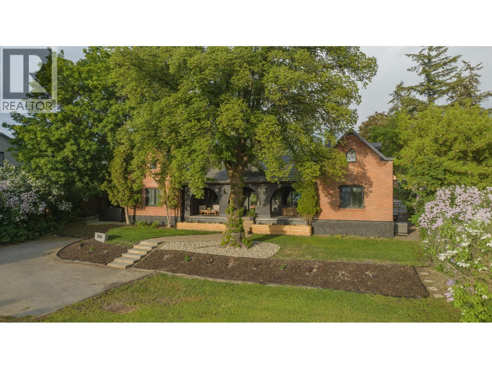 2505 23 Street, Vernon, BC - Outdoor