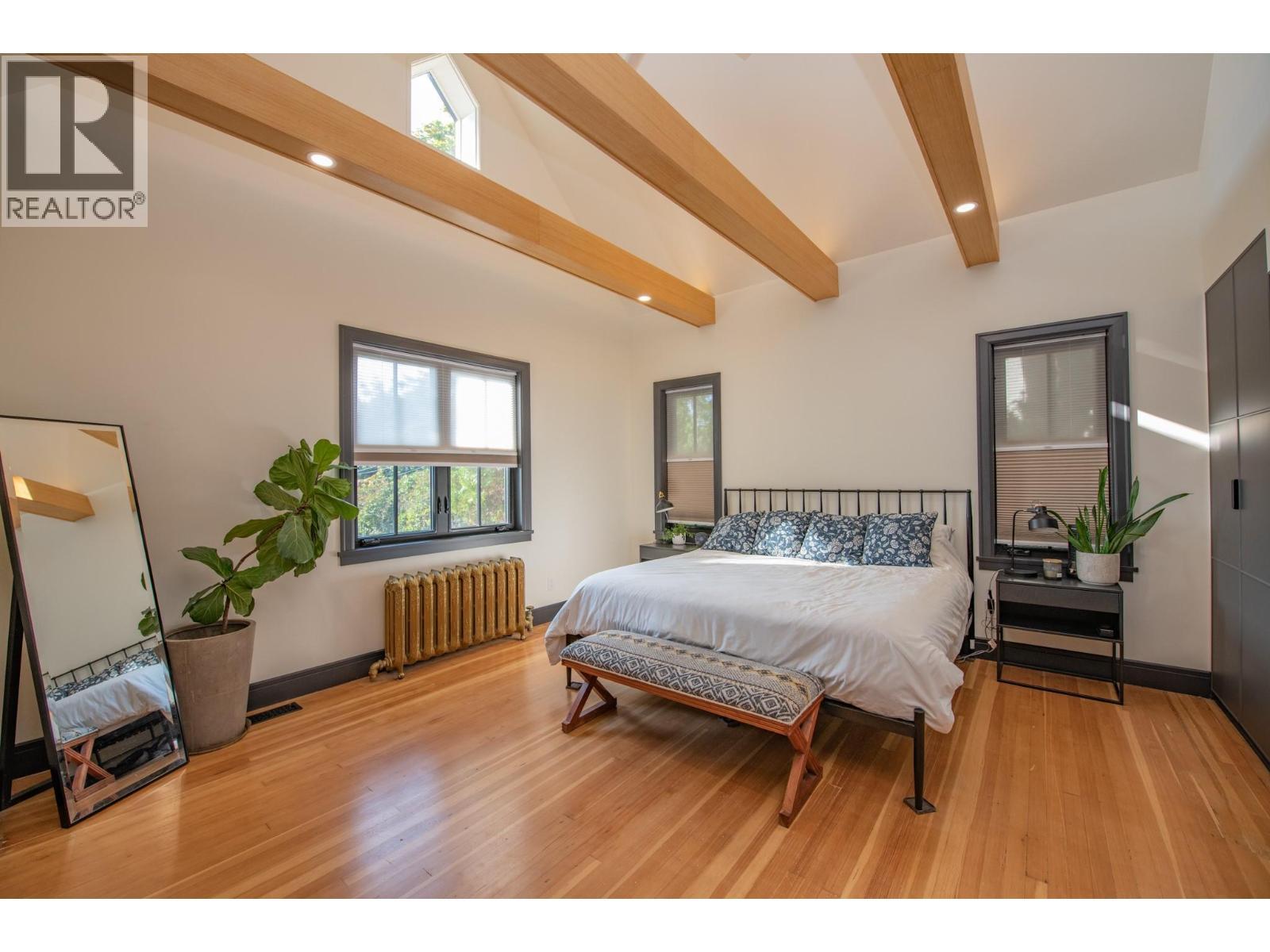 2505 23 Street, Vernon, BC - Indoor Photo Showing Bedroom