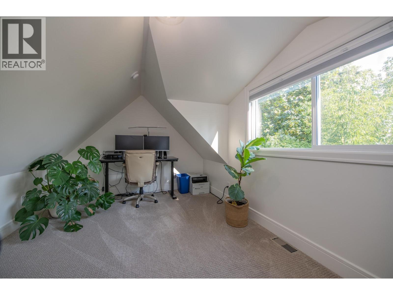 2505 23 Street, Vernon, BC - Indoor Photo Showing Other Room