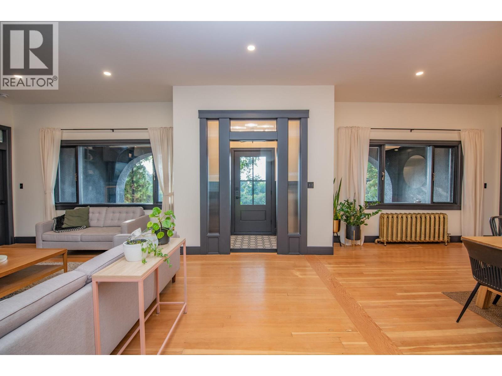 2505 23 Street, Vernon, BC - Indoor