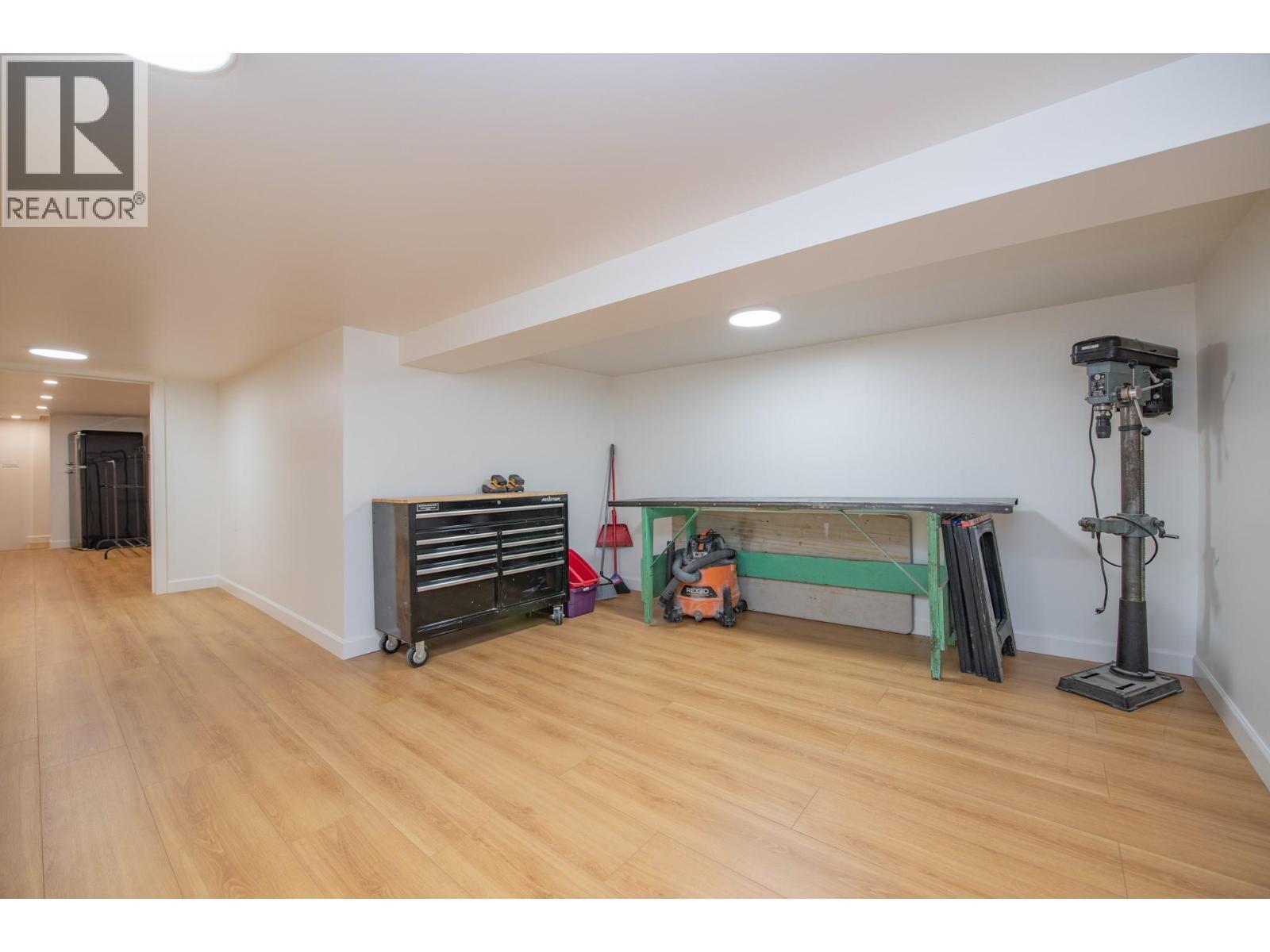 Room for a workshop - 2505 23 Street, Vernon, BC - Indoor