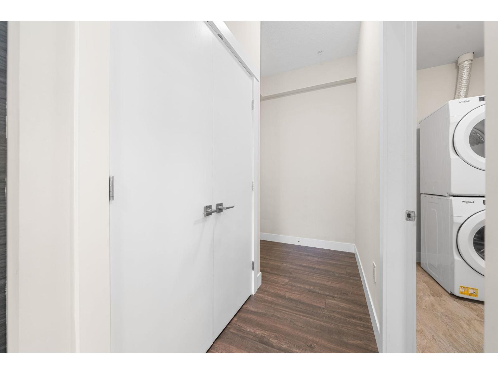 312 2120 Gladwin Road, Abbotsford, BC - Indoor Photo Showing Laundry Room