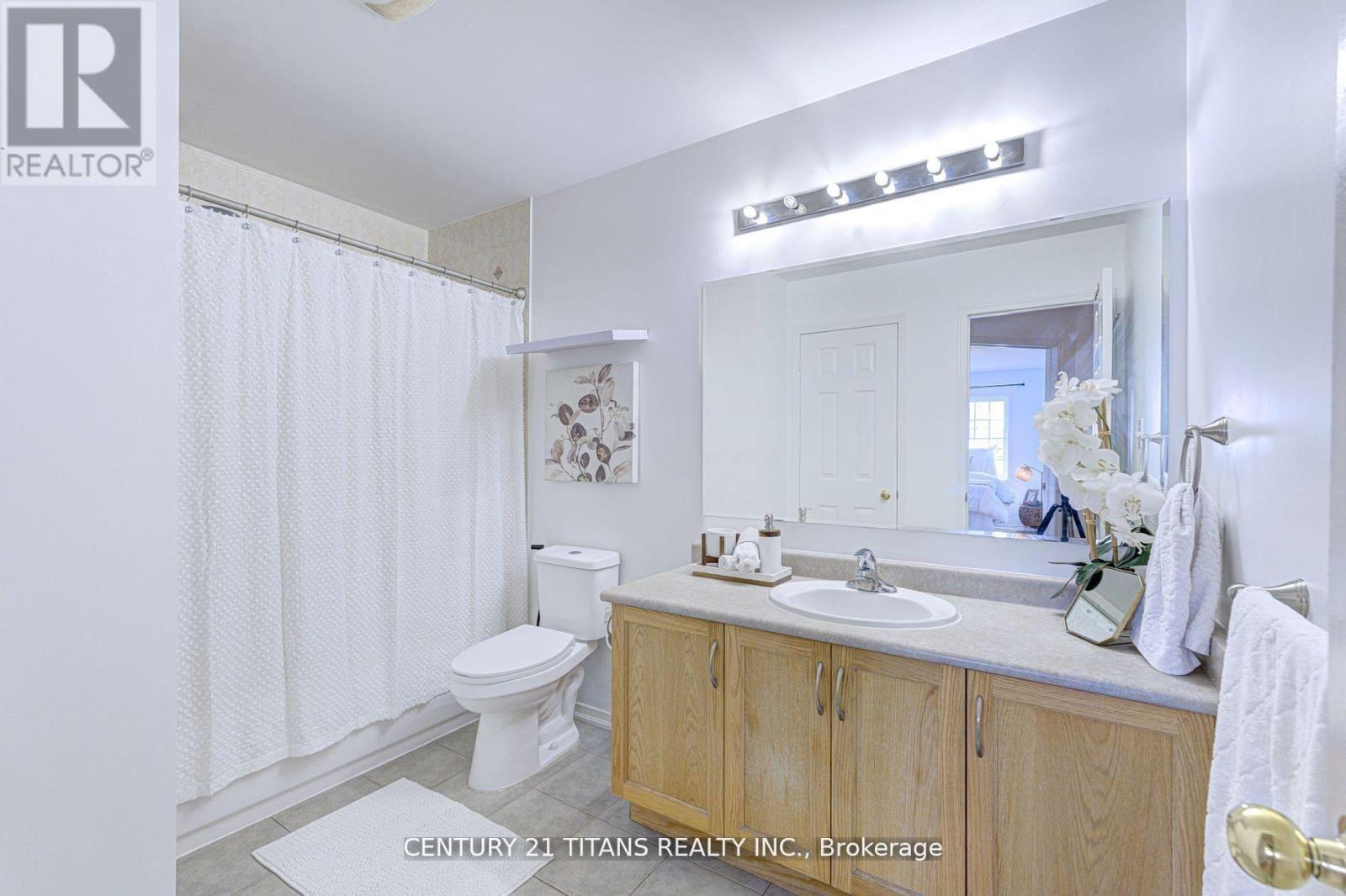 26 Pendrill Way, Ajax, ON - Indoor Photo Showing Bathroom