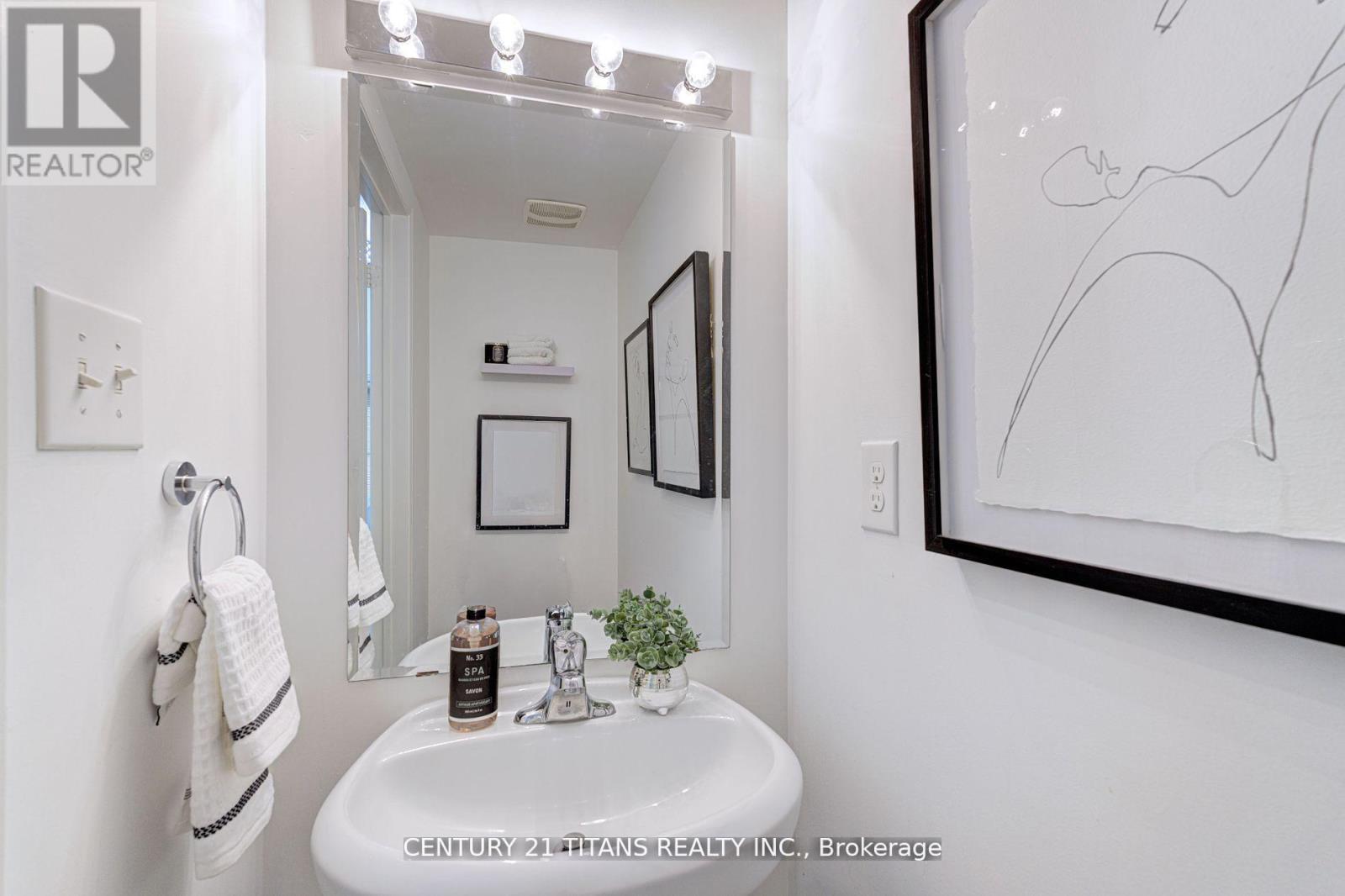 26 Pendrill Way, Ajax, ON - Photo Showing Bathroom
