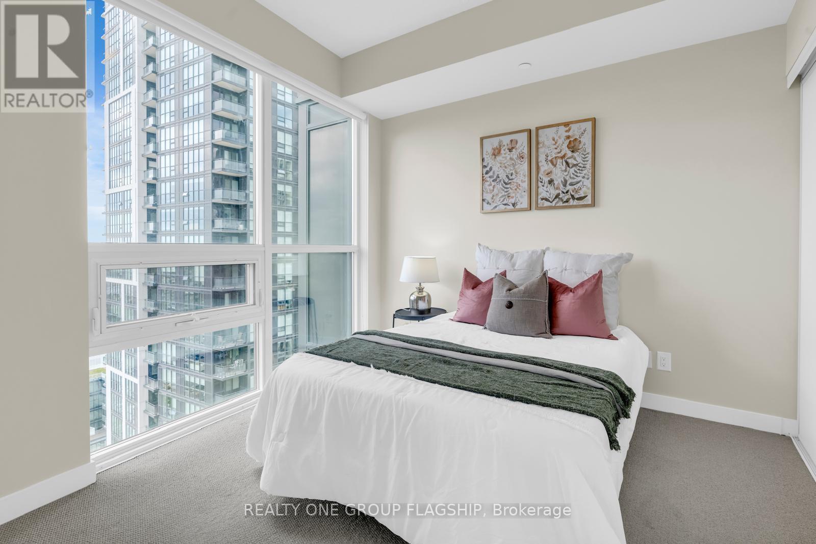 1909 - 510 Curran Place, Mississauga, ON - Indoor Photo Showing Bedroom