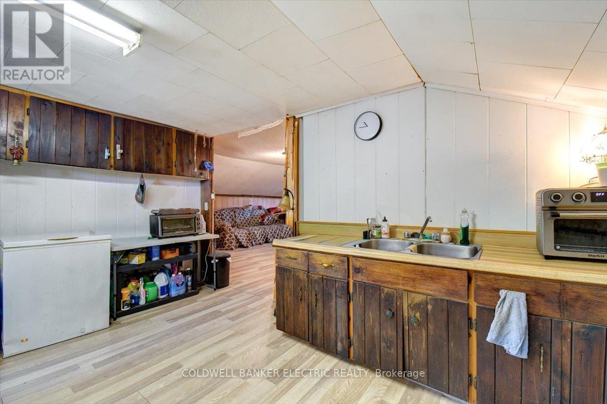 450 Thomasburg Road, Centre Hastings, ON