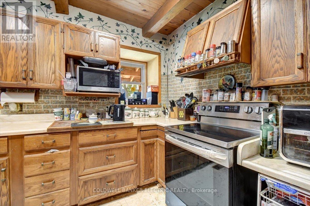 450 Thomasburg Road, Centre Hastings, ON