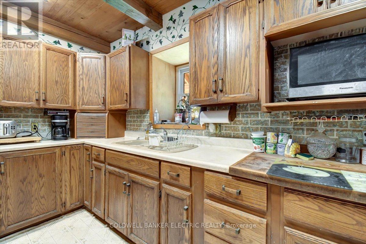 450 Thomasburg Road, Centre Hastings, ON