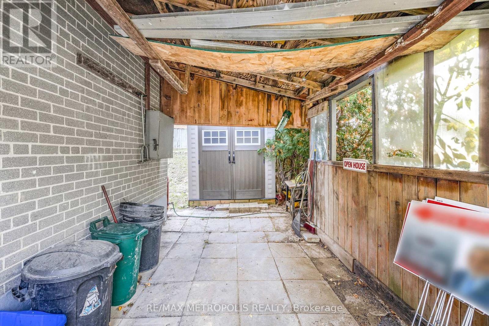 Main - 228 Penn Avenue S, Newmarket, ON - Indoor