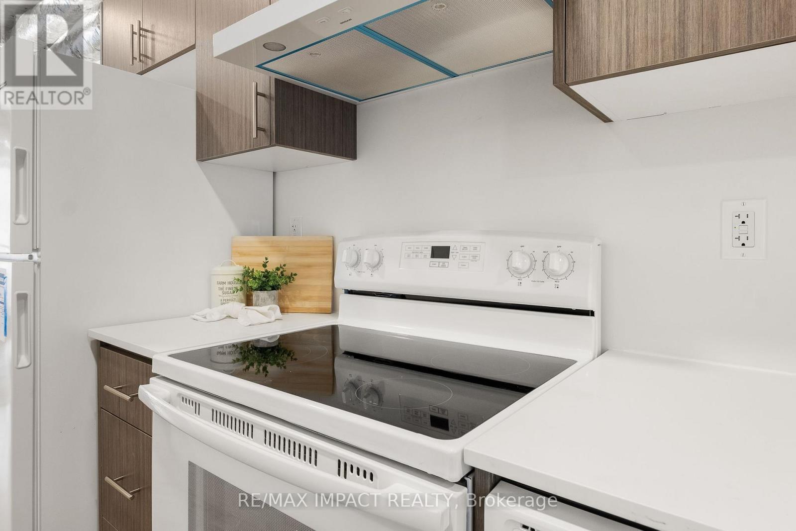 108, 208, 308 - 185 Division Street, Cobourg, ON