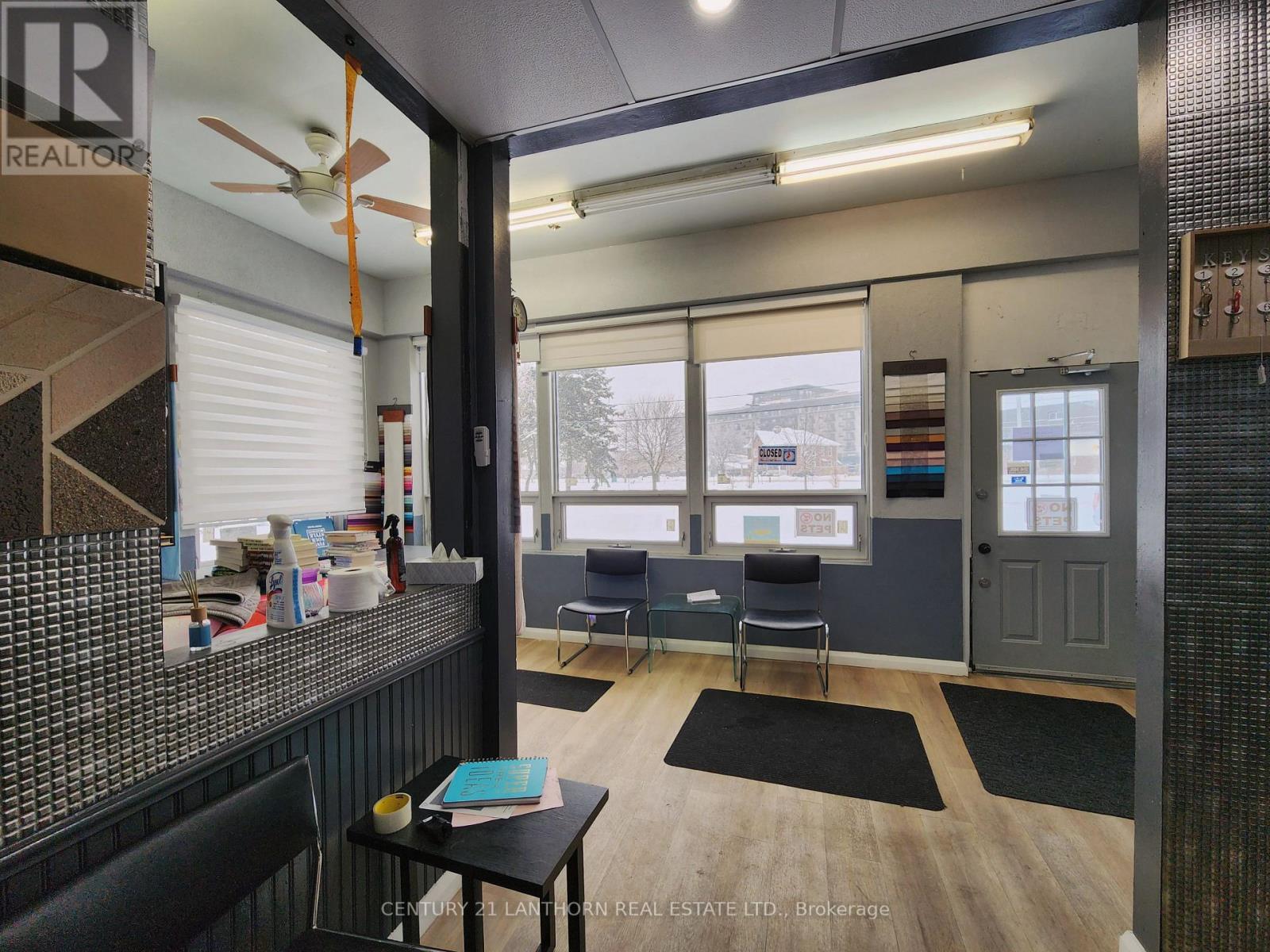 10 Cannifton Road, Belleville (Belleville Ward), ON