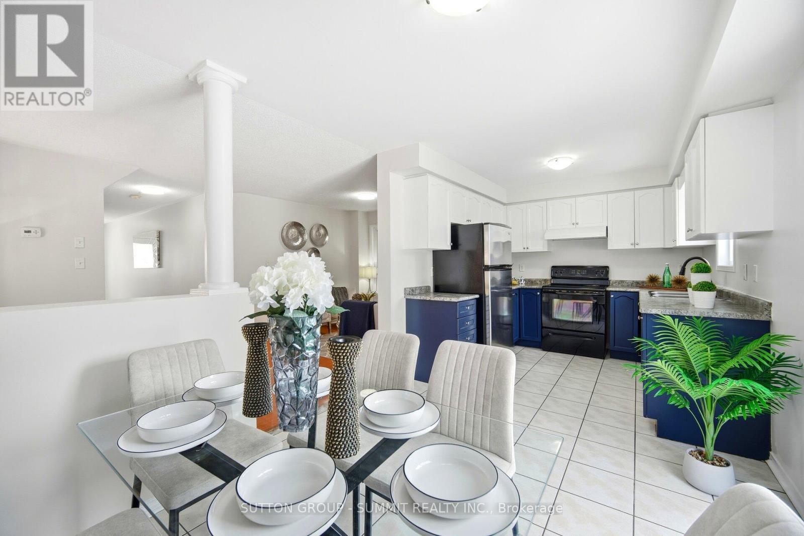 91 Woodhaven Drive, Brampton, ON - Indoor Photo Showing Dining Room