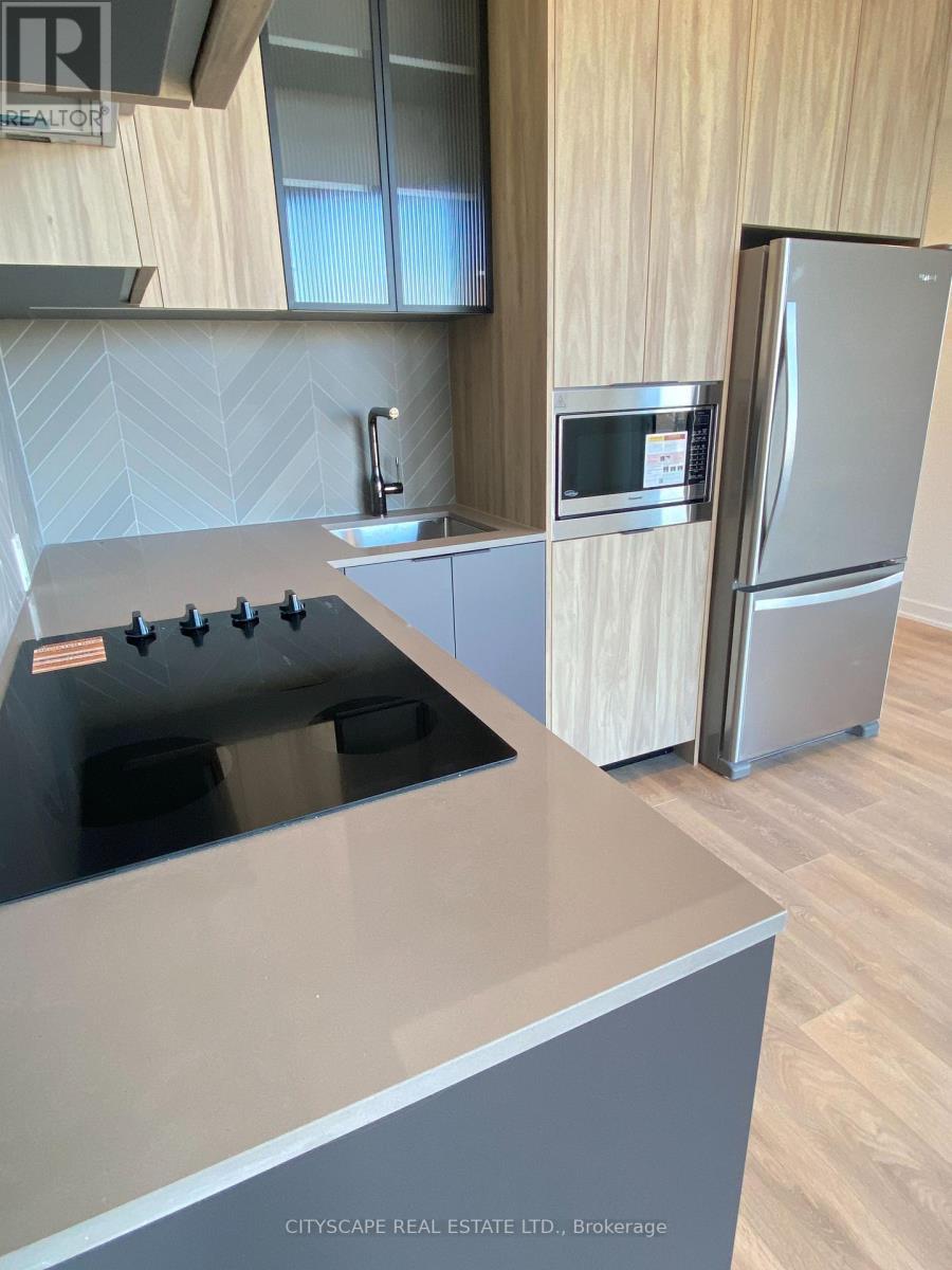 822 - 1037 The Queensway, Toronto, ON - Indoor Photo Showing Kitchen