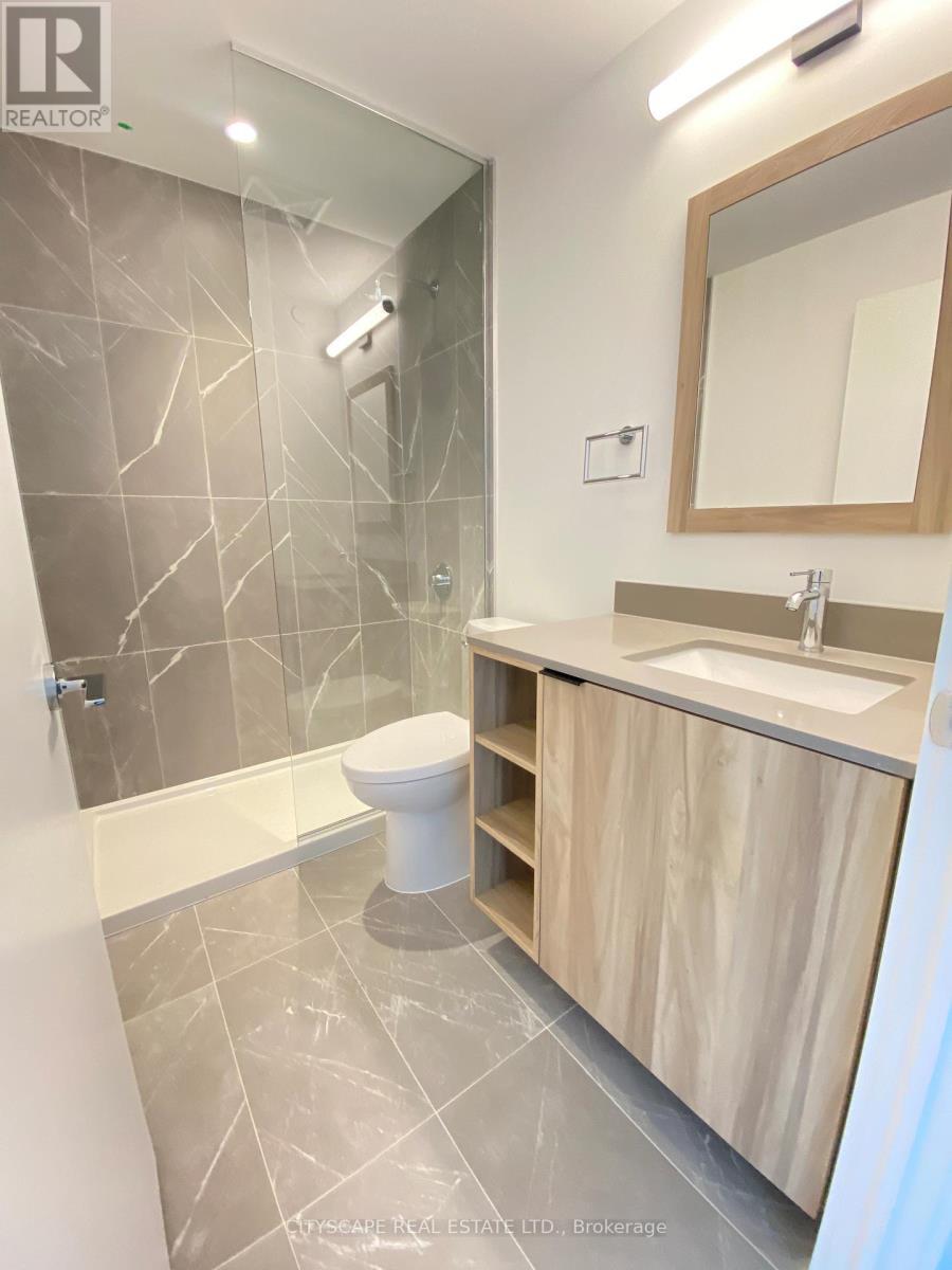 822 - 1037 The Queensway, Toronto, ON - Indoor Photo Showing Bathroom