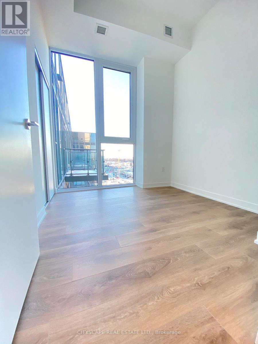 822 - 1037 The Queensway, Toronto, ON - Indoor Photo Showing Other Room