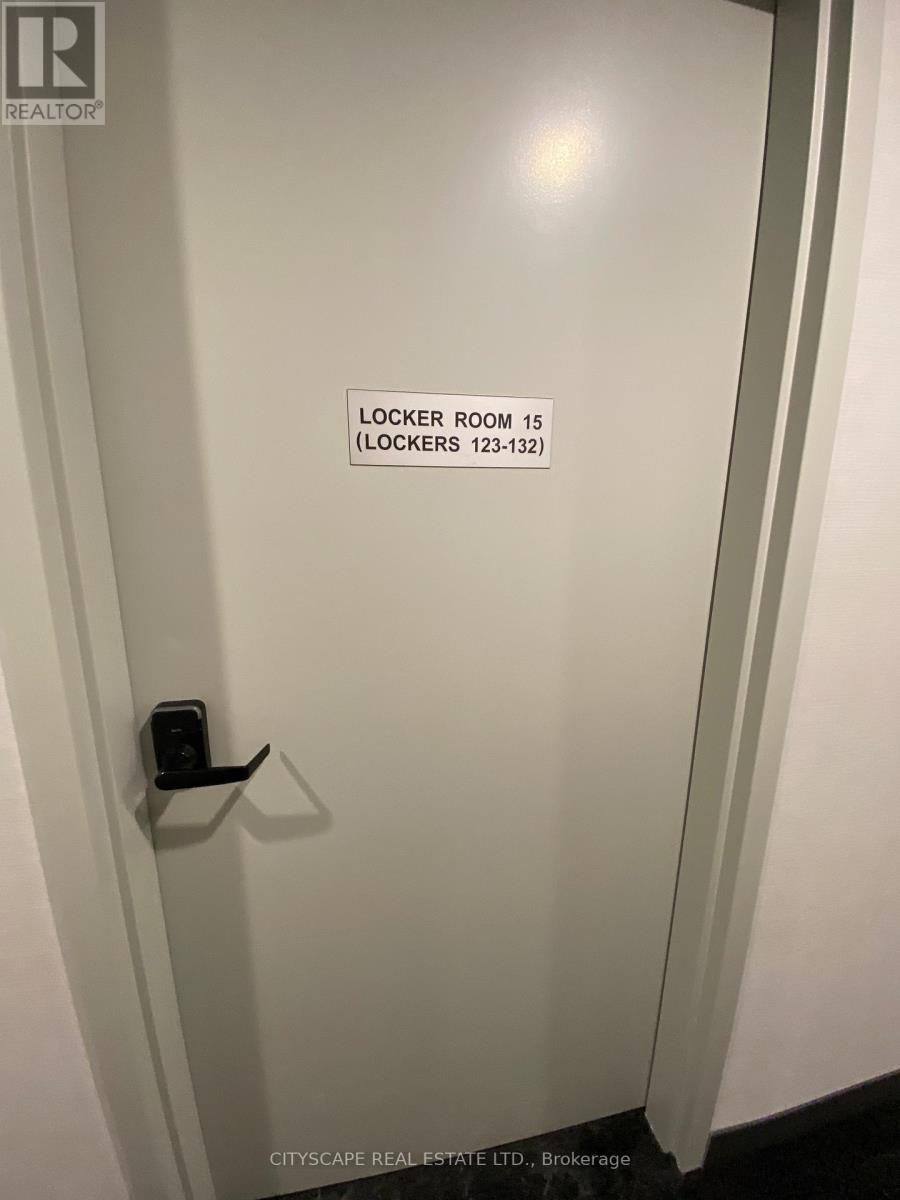 822 - 1037 The Queensway, Toronto, ON - Indoor