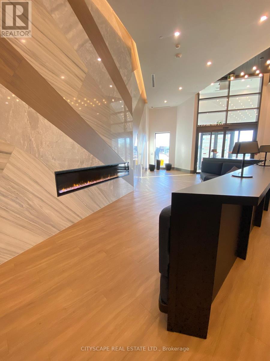 822 - 1037 The Queensway, Toronto, ON - Indoor Photo Showing Other Room