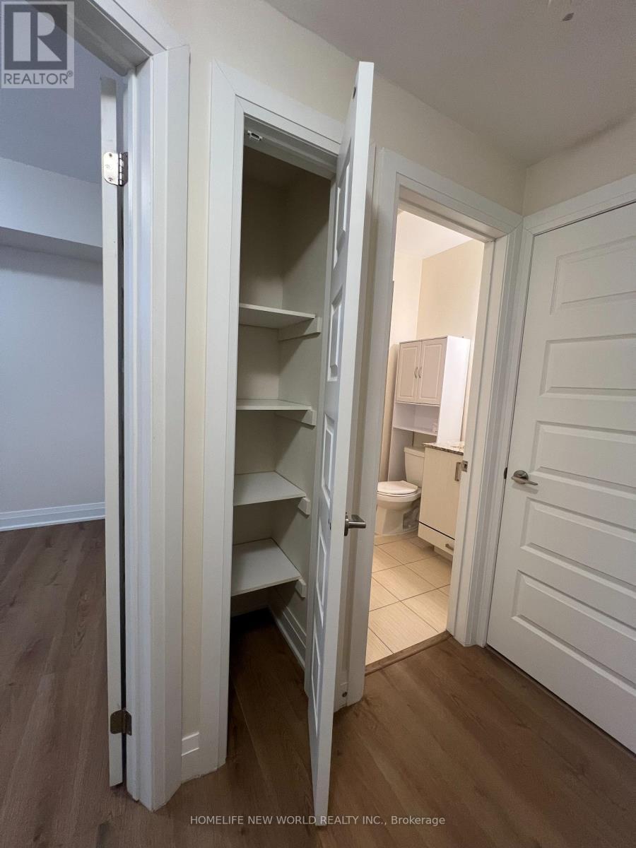 23 - 15 Eldora Ave, Unit 23 Eldora Avenue, Toronto, ON - Indoor Photo Showing Other Room