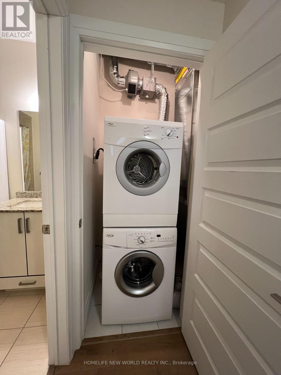 23 - 15 Eldora Ave, Unit 23 Eldora Avenue, Toronto, ON - Indoor Photo Showing Laundry Room
