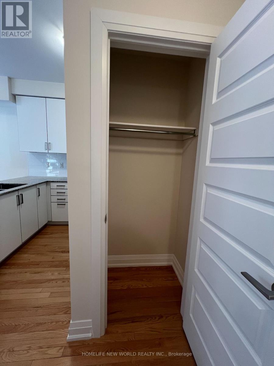 23 - 15 Eldora Ave, Unit 23 Eldora Avenue, Toronto, ON - Indoor Photo Showing Other Room