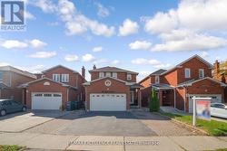 29 FAYWOOD DRIVE Brampton, ON L6Y 4K3