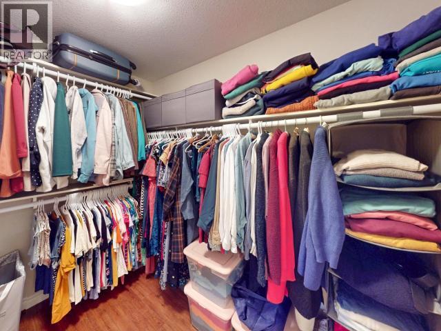 7365 Glacier Street, Powell River, BC - Indoor With Storage