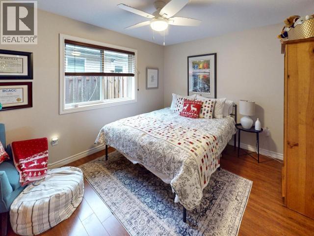 7365 Glacier Street, Powell River, BC - Indoor Photo Showing Bedroom