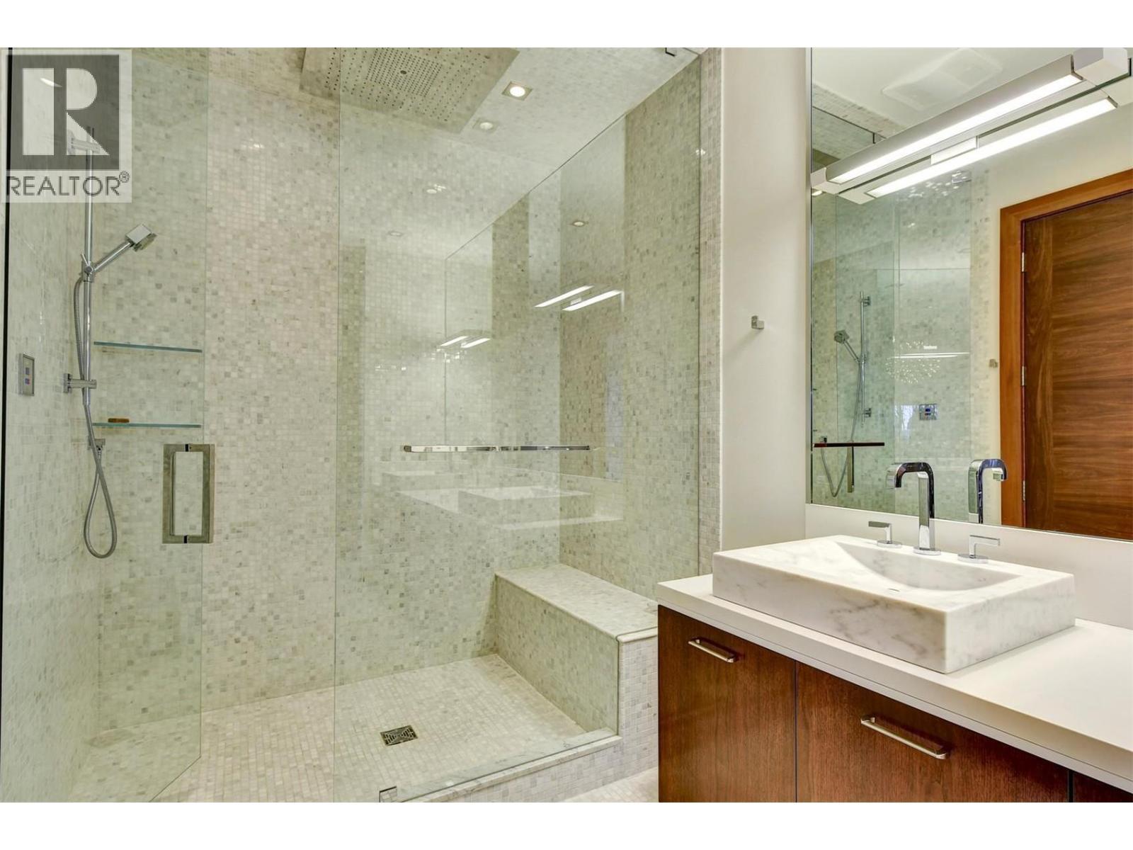 180 Sheerwater Court Unit# 23, Kelowna, BC - Indoor Photo Showing Bathroom