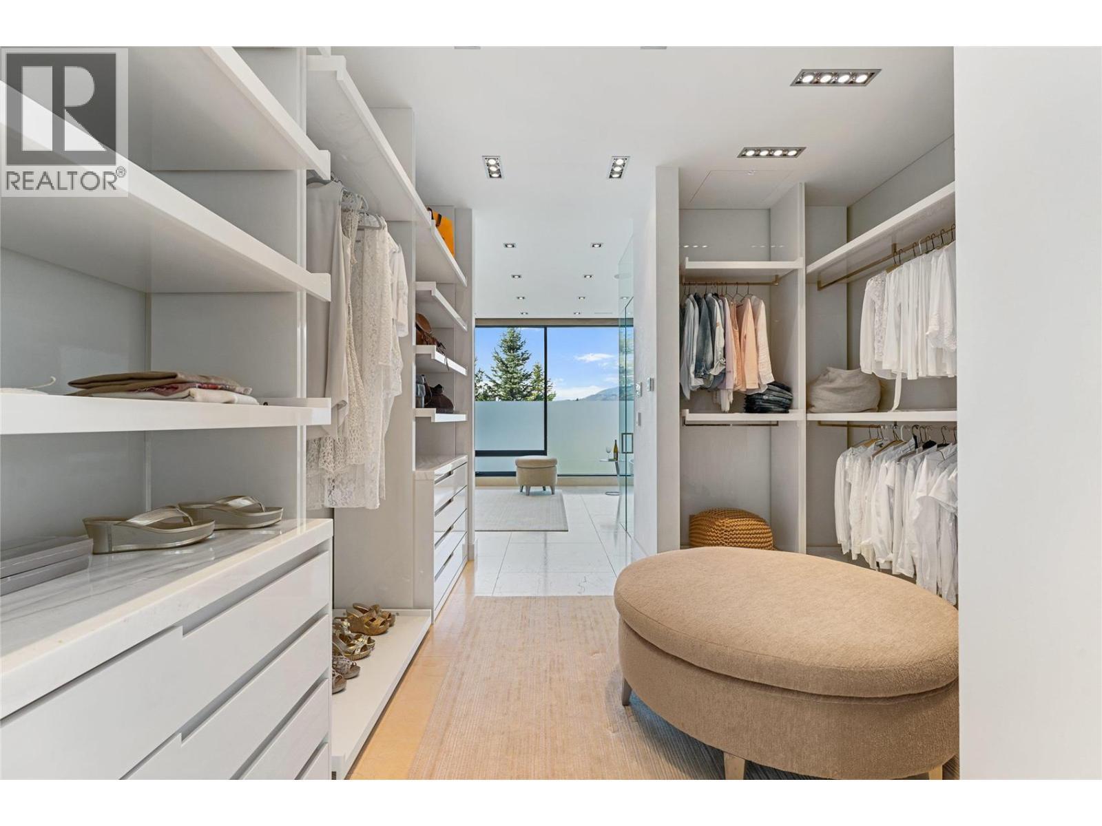 180 Sheerwater Court Unit# 23, Kelowna, BC - Indoor With Storage