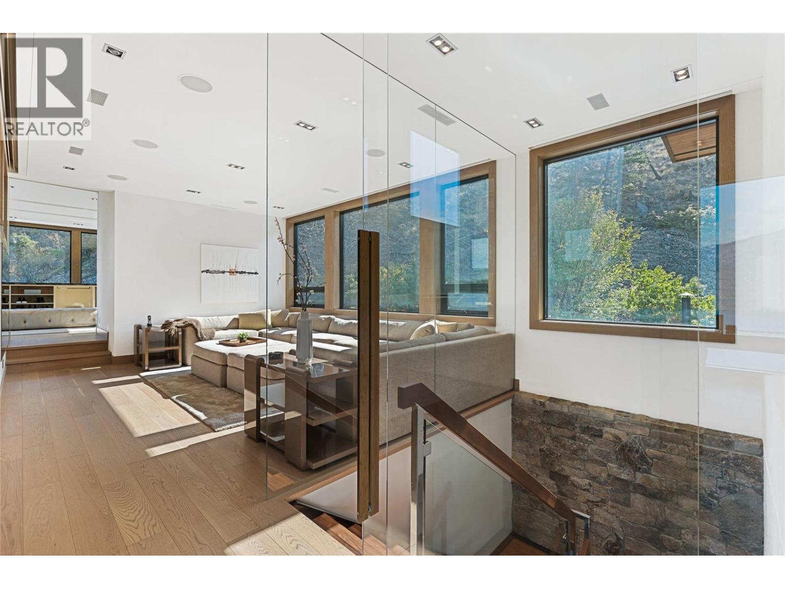 180 Sheerwater Court Unit# 23, Kelowna, BC - Indoor Photo Showing Other Room