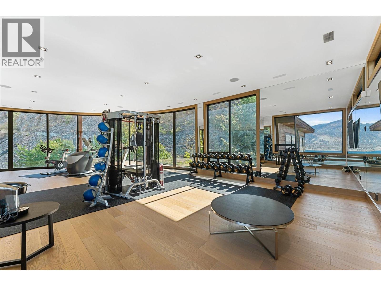 180 Sheerwater Court Unit# 23, Kelowna, BC - Indoor Photo Showing Gym Room