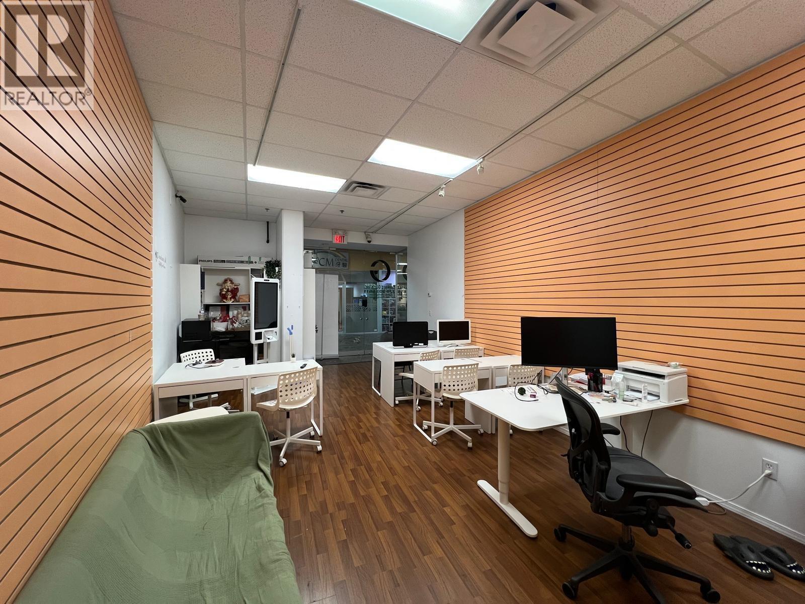 2615 4500 Kingsway, Burnaby, BC