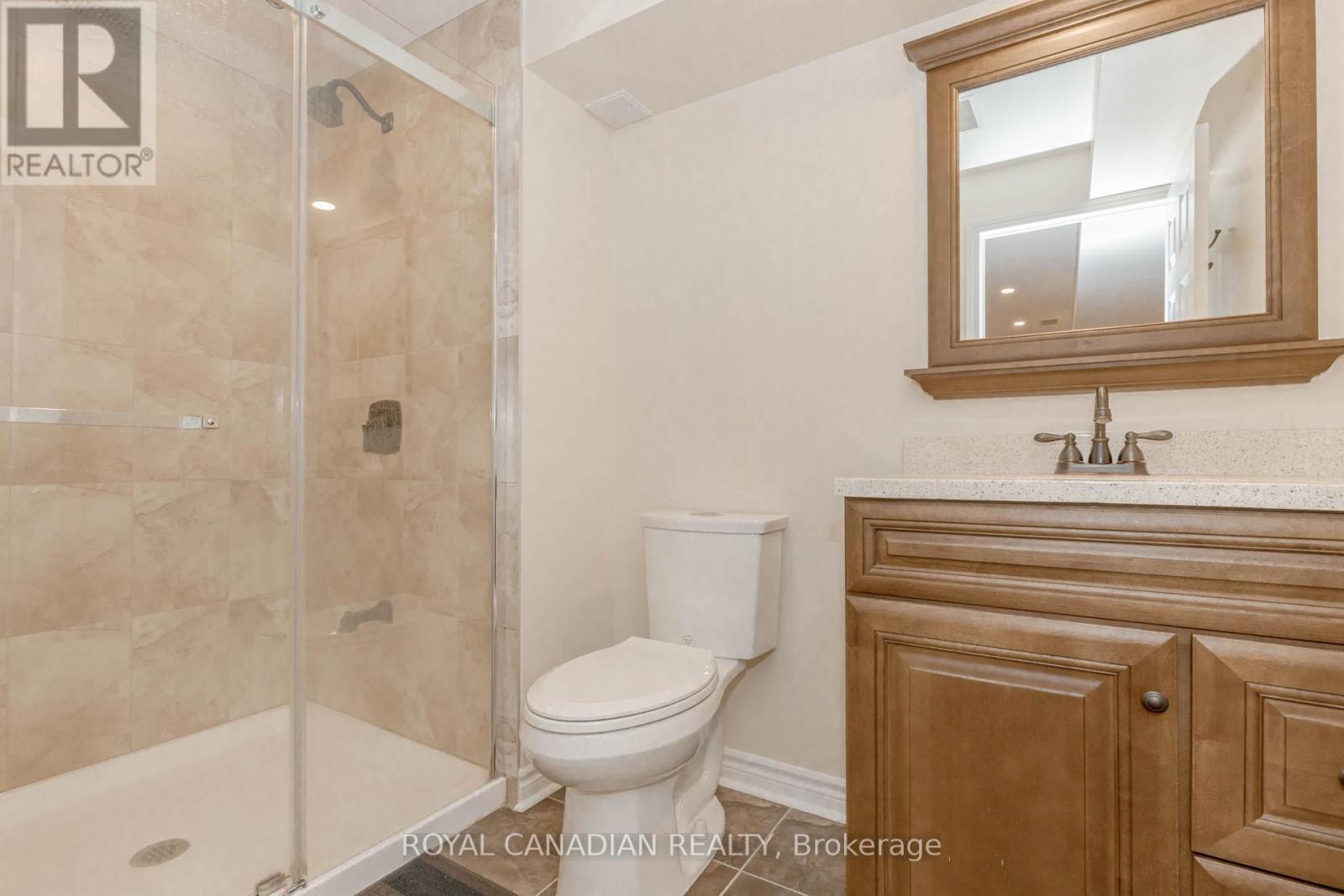 3940 Hazelridge Road, Mississauga, ON - Indoor Photo Showing Bathroom