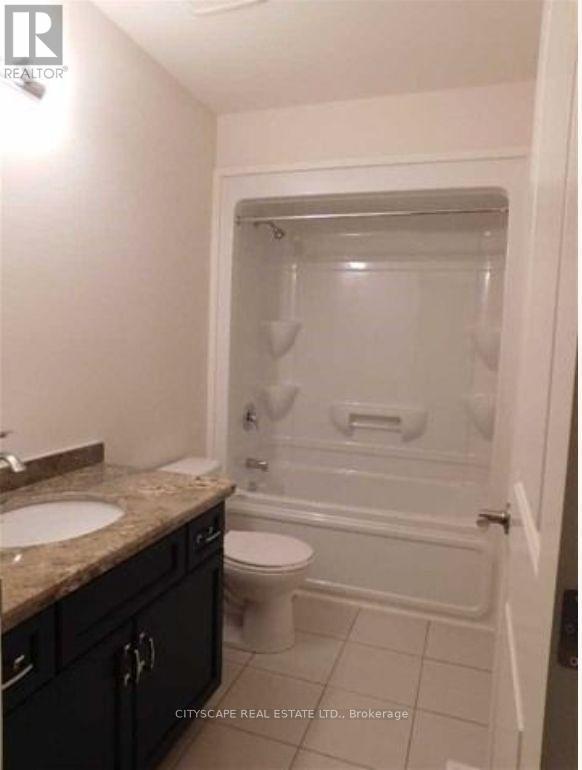 87 Sonoma Valley Crescent E, Hamilton, ON - Indoor Photo Showing Bathroom