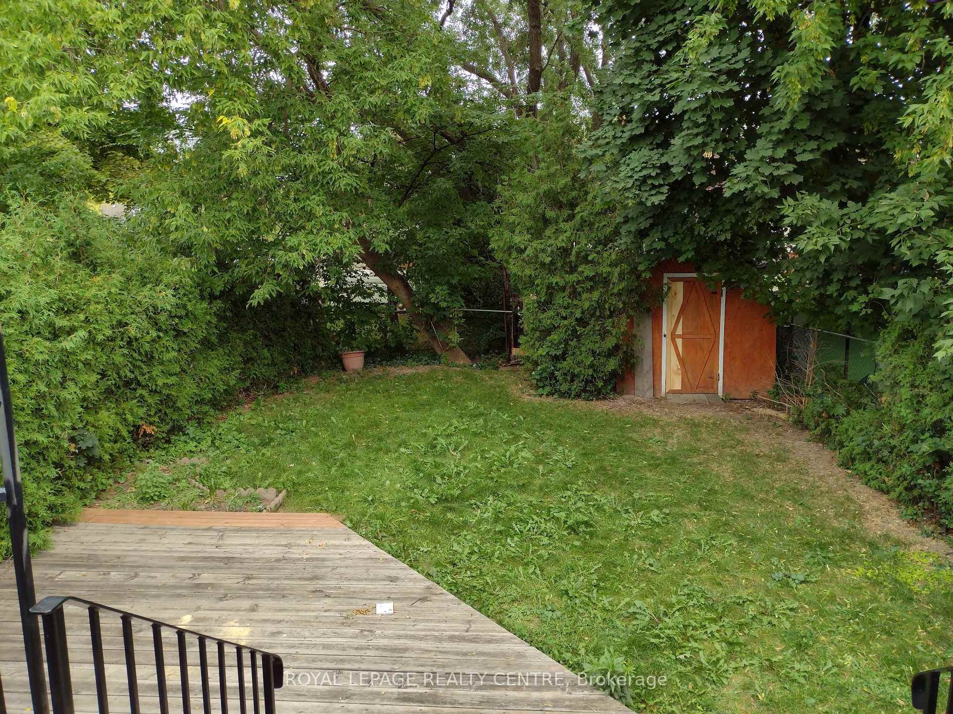 Upper-3 Salisbury Circle, Brampton, ON