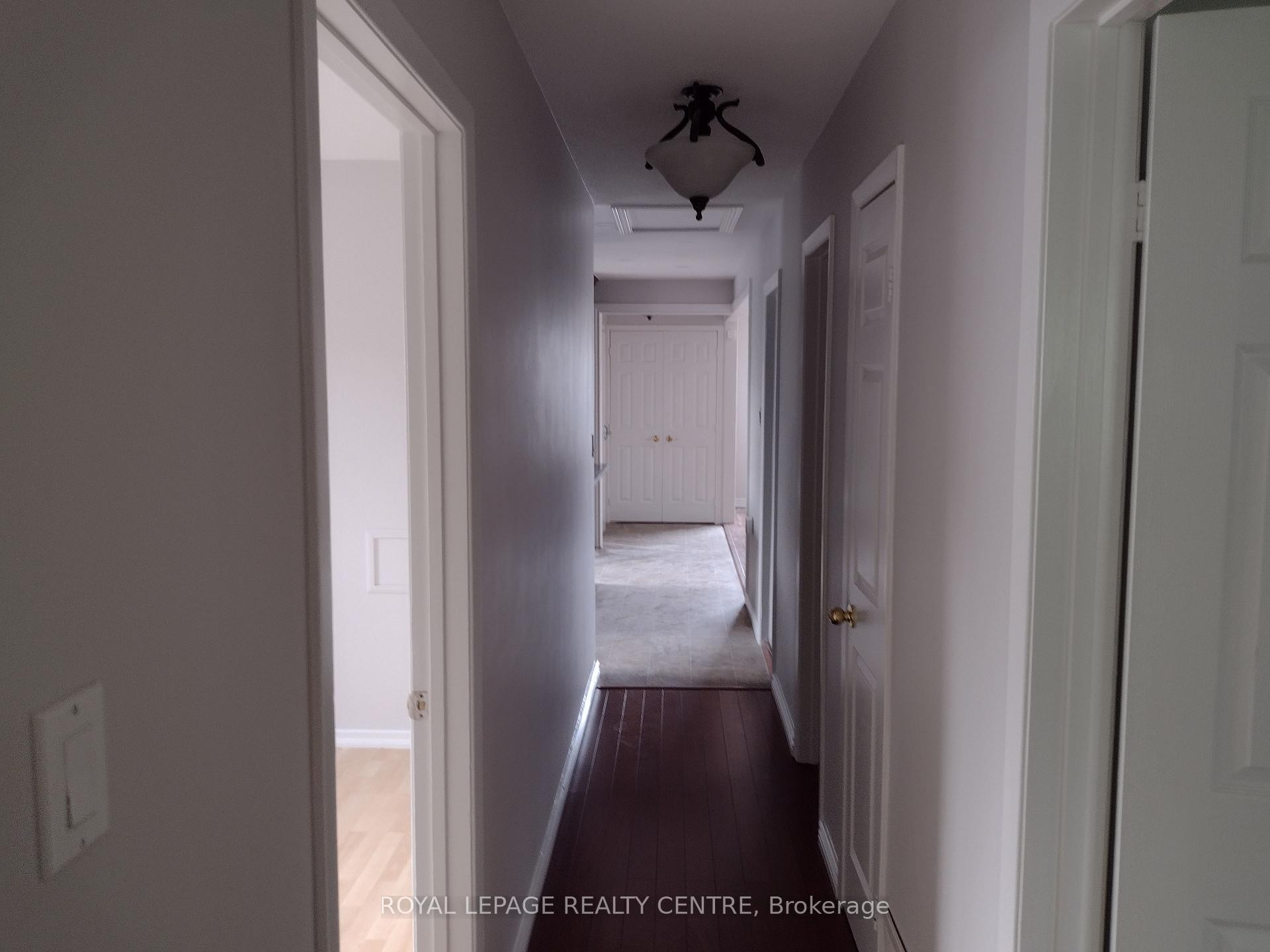 Upper-3 Salisbury Circle, Brampton, ON