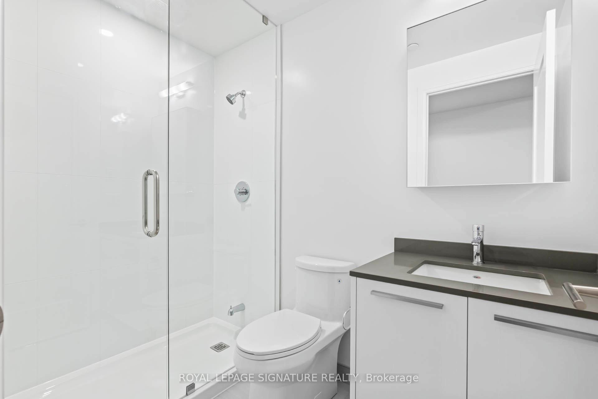 1302-65 Broadway Avenue, Toronto, ON - Indoor Photo Showing Bathroom